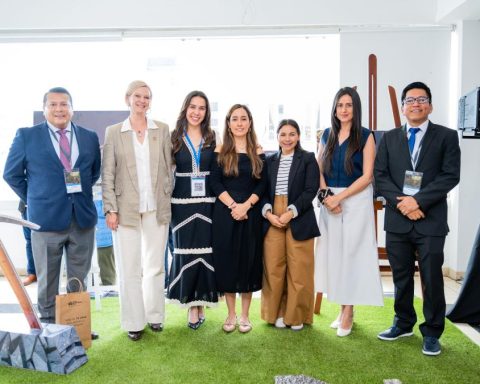 Caja Ica stands out at the Latam meeting - Voices, knowledge and sustainability in ASM with its model "Miner grows"