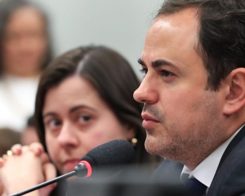 Chamber decides to suspend Glauber Braga for 6 months