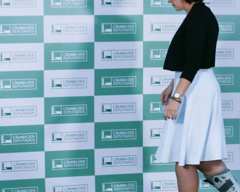 Chamber rejects impeachment of deputy Carla Zambelli