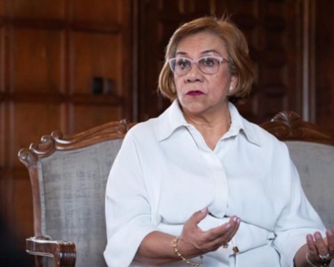 Colombian Foreign Minister assures that Maduro would be given asylum if he requests protection