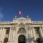 Congress approves in first vote granting powers to the Executive