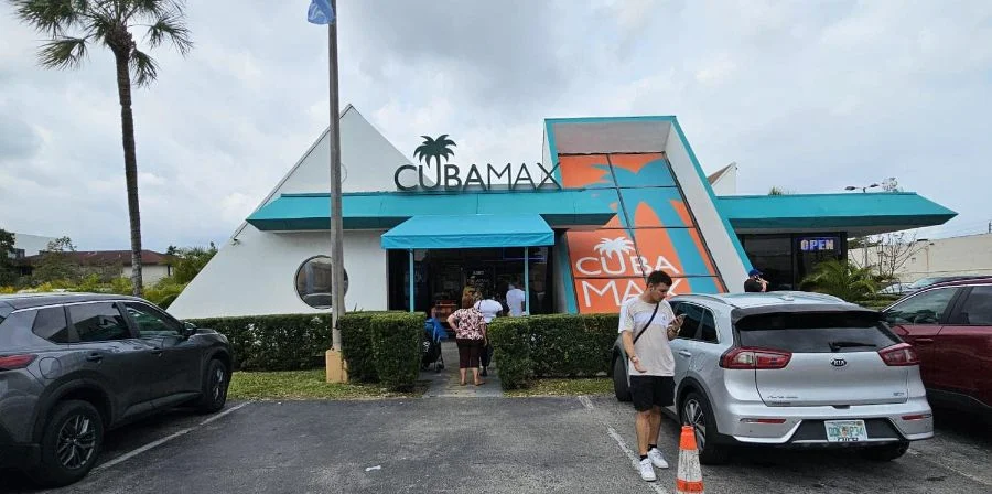 Oficina de Cubamax en Hialeah