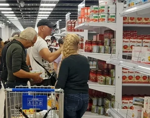 Cuba, dólar, dolarización