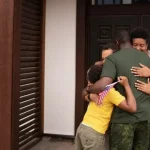 Imagen referencial de una familia inmigrante