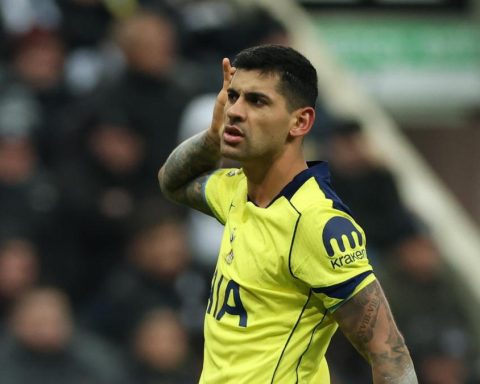 'Cuti' Romero and his Chilean: "I train every day with Messi in Argentina"