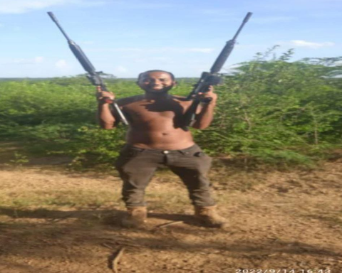 Dejected El Fever, El Canache and El Bebe