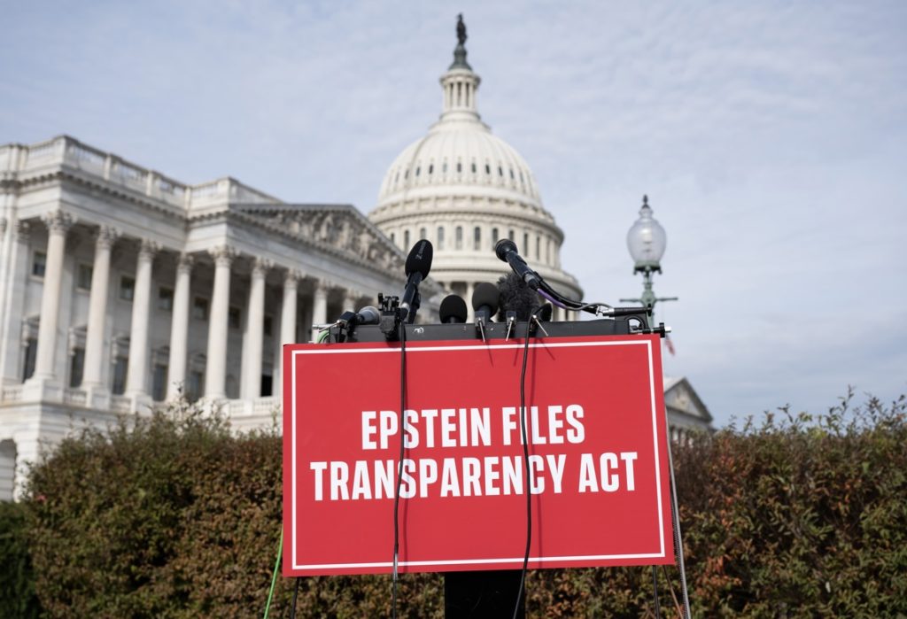 Democrats denounce violation of the law in the Epstein case, with Trump in their sights
