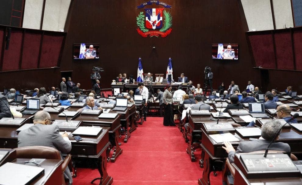 Diputados aprueban nuevo Código Procesal Penal y evitan vacío legal a días del plazo constitucional