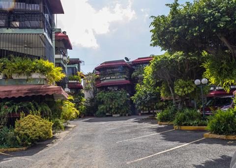 Despair in Gazcue residential due to lack of water