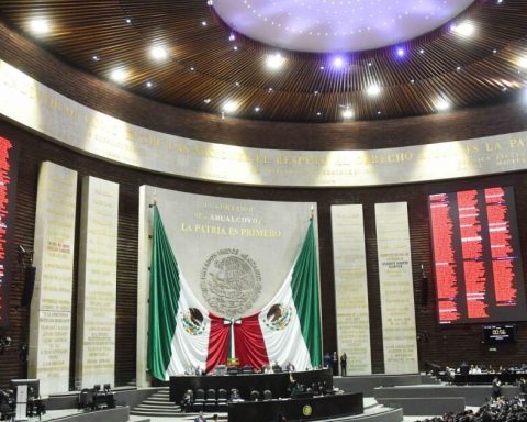 Despite peasant protests, deputies endorse reform of the Water Law