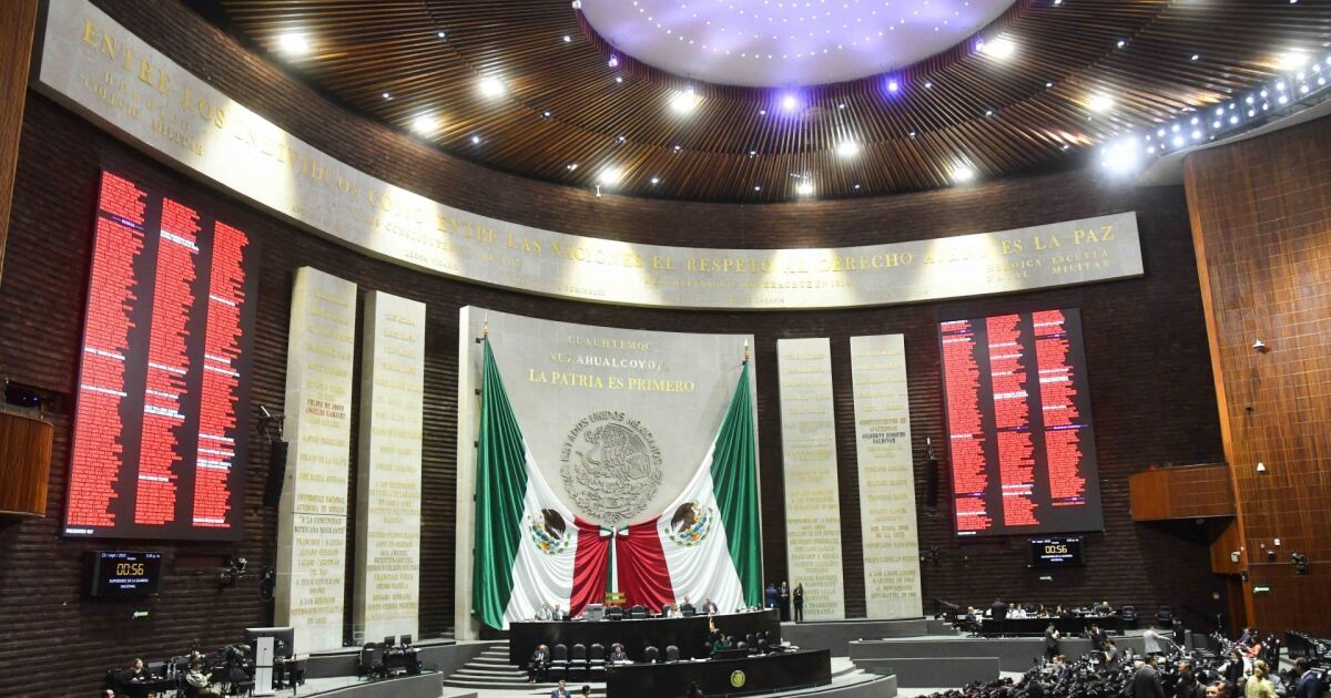 Despite peasant protests, deputies endorse reform of the Water Law