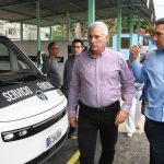 Díaz-Canel distributes gifts at Christmas: hearses and a crematorium