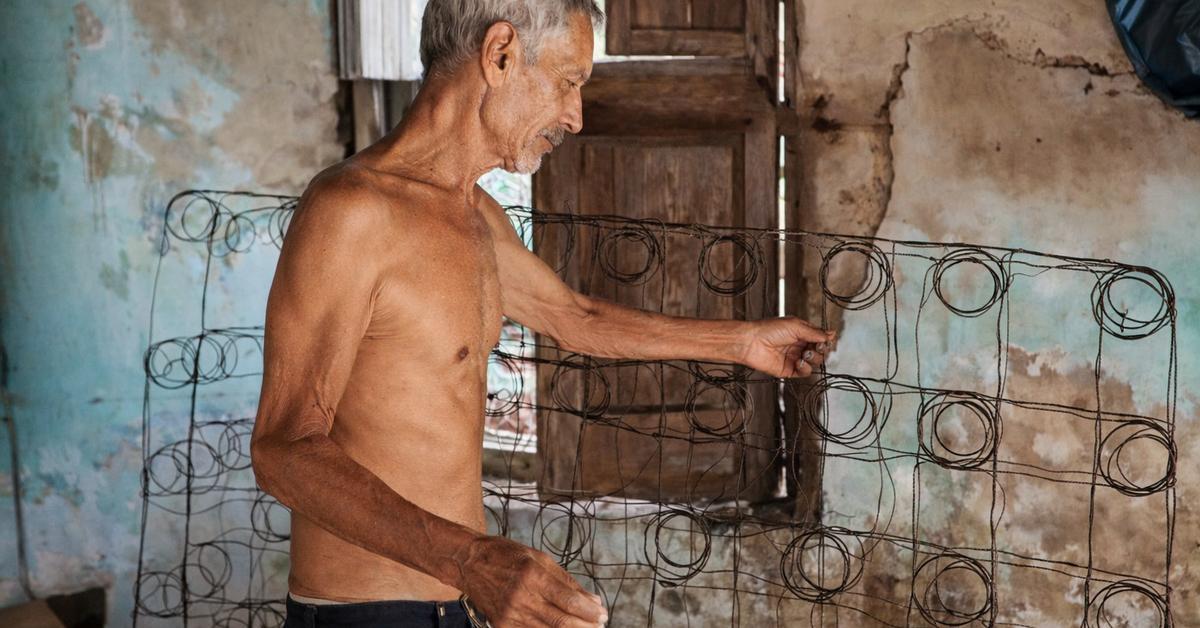 Dock by dock, mattress makers work miracles in Santiago de Cuba