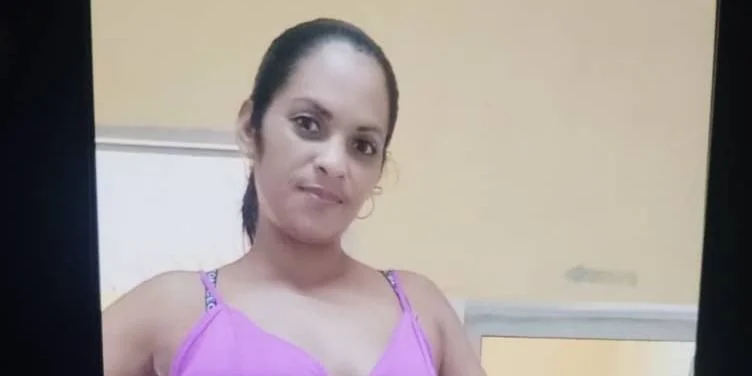 Yinet Labañino (en la foto) y su pareja, un hombre que aún no ha sido identificado, fueron asesinados este lunes