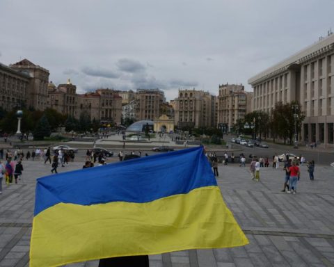 ECB's Rehn sees downside risks to inflation and urges action on Ukraine financing