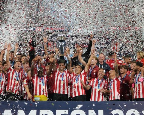 Estudiantes de la Plata, Clausura champion