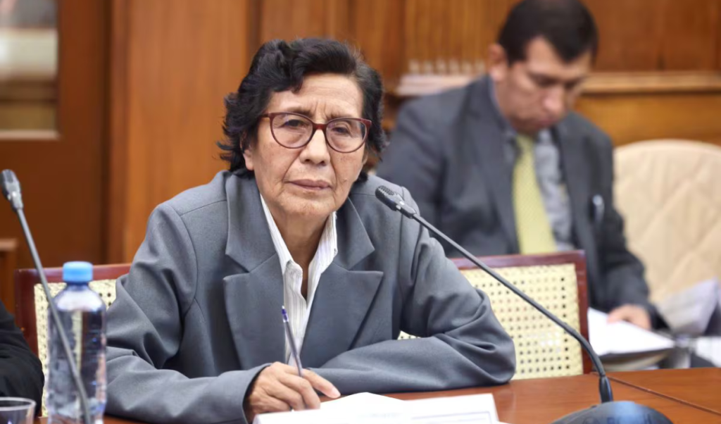 Ethics Commission shields Congresswoman Lucinda Vásquez after irregularly hiring her relatives in her office