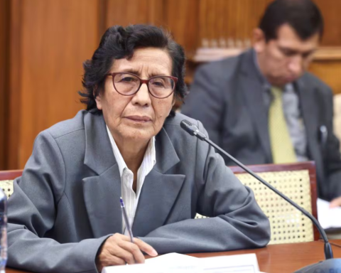 Ethics Commission shields Congresswoman Lucinda Vásquez after irregularly hiring her relatives in her office