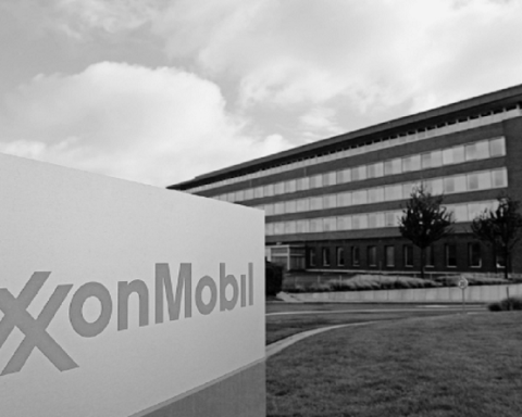 ExxonMobil uso tres millones de dólares en logística para acompañantes de "La Sayo"