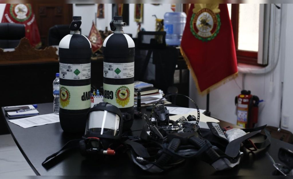 Firefighters paid S/15 million for equipment that is not what they ordered