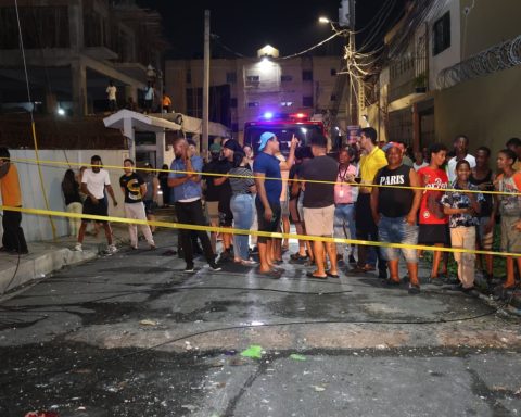 Cinco heridos en explosión de torre Tempo; horas antes vecinos habían reportado fuerte olor a gas
