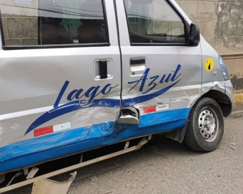 Four injured leaves a violent collision between a van and a car in Concepción