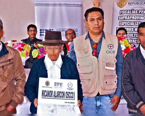 Four victims of terrorists and soldiers during political violence were handed over to their families