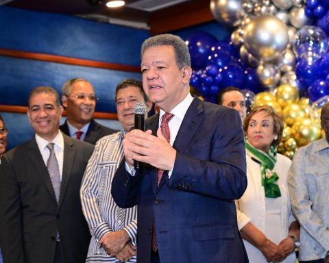 Fuerza del Pueblo se consolida como principal partido opositor tras su congreso interno en 2025