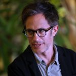 Gael García Bernal receives the Choir of Honor in Havana