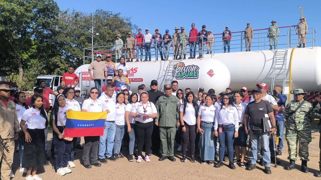 Gas workers in Apure raise their voices against Trump's piracy