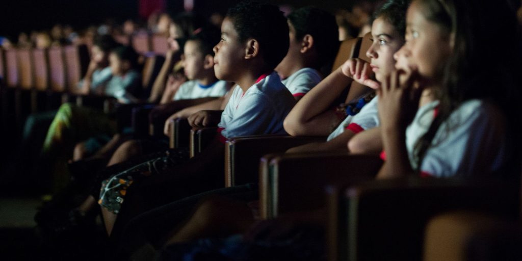 Government makes it mandatory to show Brazilian films in cinemas