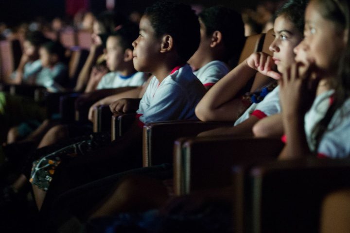 Government makes it mandatory to show Brazilian films in cinemas