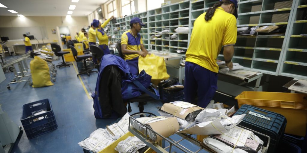 Haddad defends partnerships to restructure Correios