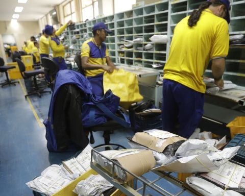 Haddad defends partnerships to restructure Correios