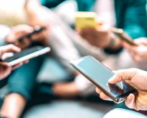 Hate speech and misinformation on social networks deteriorate the environment