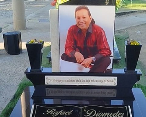 Tumba de Diomedes Díaz.