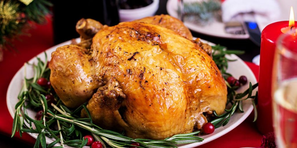 How to “survive” New Year's dinner without excesses: what nutritionists recommend