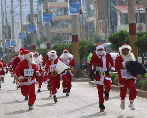 Huancayo: Papanoeles and Mamanoelas ran and filled the streets in Chilca with joy (PHOTOS)