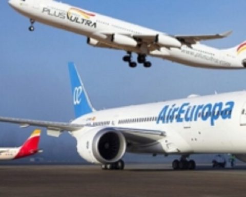 Iberia and Plus Ultra extend cancellation of flights to Caracas until January 31