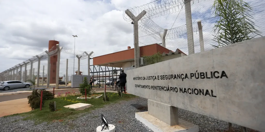In Brasília prison, TH Joias follows a different regime