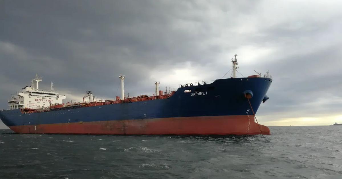 In Cuba, stealing 25 liters of gasoline is more serious than diverting millions of barrels of oil