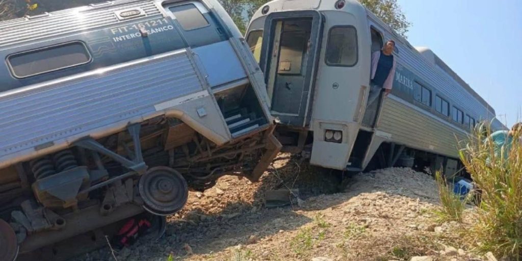 Investigation begins into derailment in Oaxaca