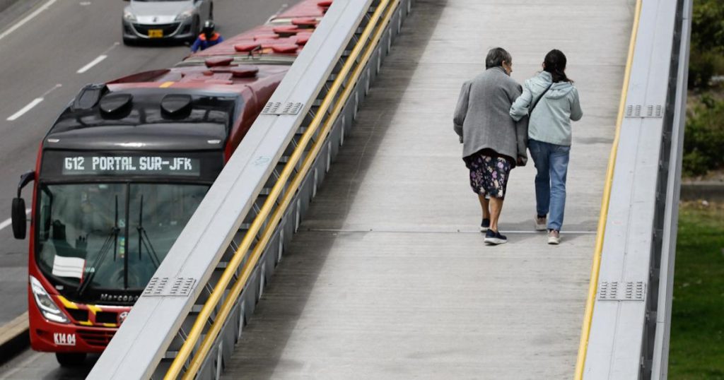 Investigations are advancing to capture the murderer of a man at the Transmilenio station on Calle 34