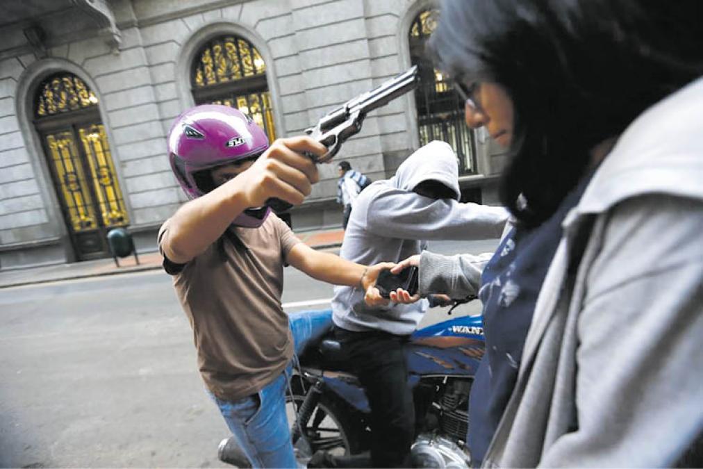 Ipsos: Security is the main gift that Peruvians would give to their country this Christmas