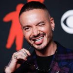 J Balvin surprises on video by jumping through rings of fire 50 meters high: What is it about?