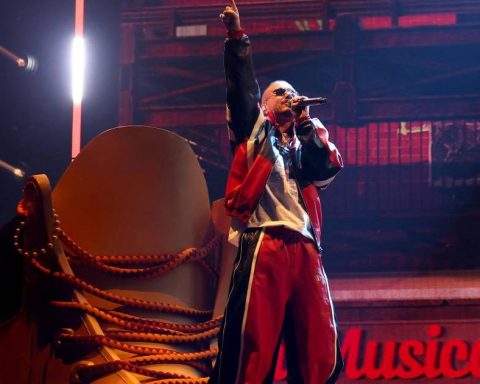 J Balvin was on the verge of a heart attack during the Medellín concert: this he confessed in an interview with Ibai