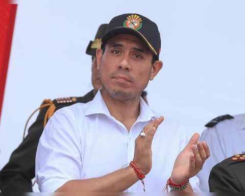 JEE opens proceedings against José Jerí for alleged violation of electoral neutrality in favor of Somos Perú