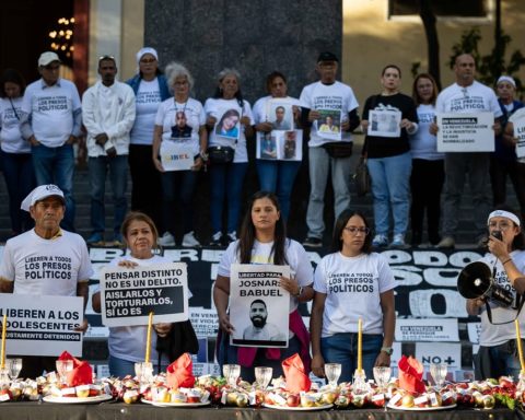 JEP calls for the release of all political prisoners after their releases