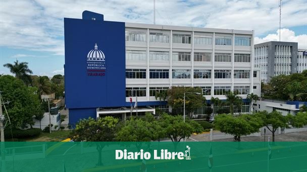 Labor reminds employers to renew the Permanent Personnel Form