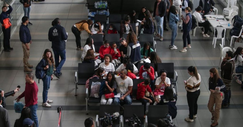 Latam and JetSmart report normality in their flights, amid delays and cancellations due to Airbus software